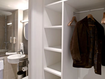Hostemplo Sagrada Familia 3*